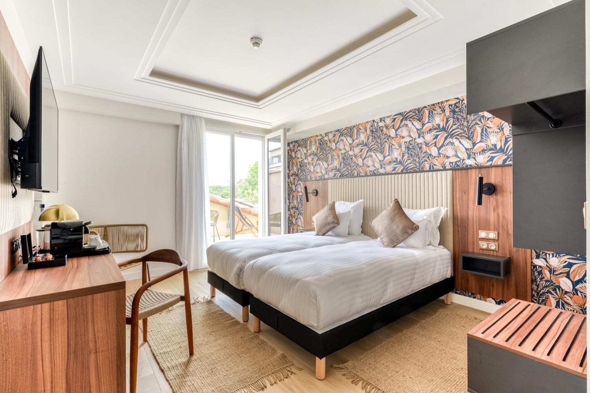 Zenitude Hotel La Valadiere, Ascend Hotel Collection Juvignac Εξωτερικό φωτογραφία