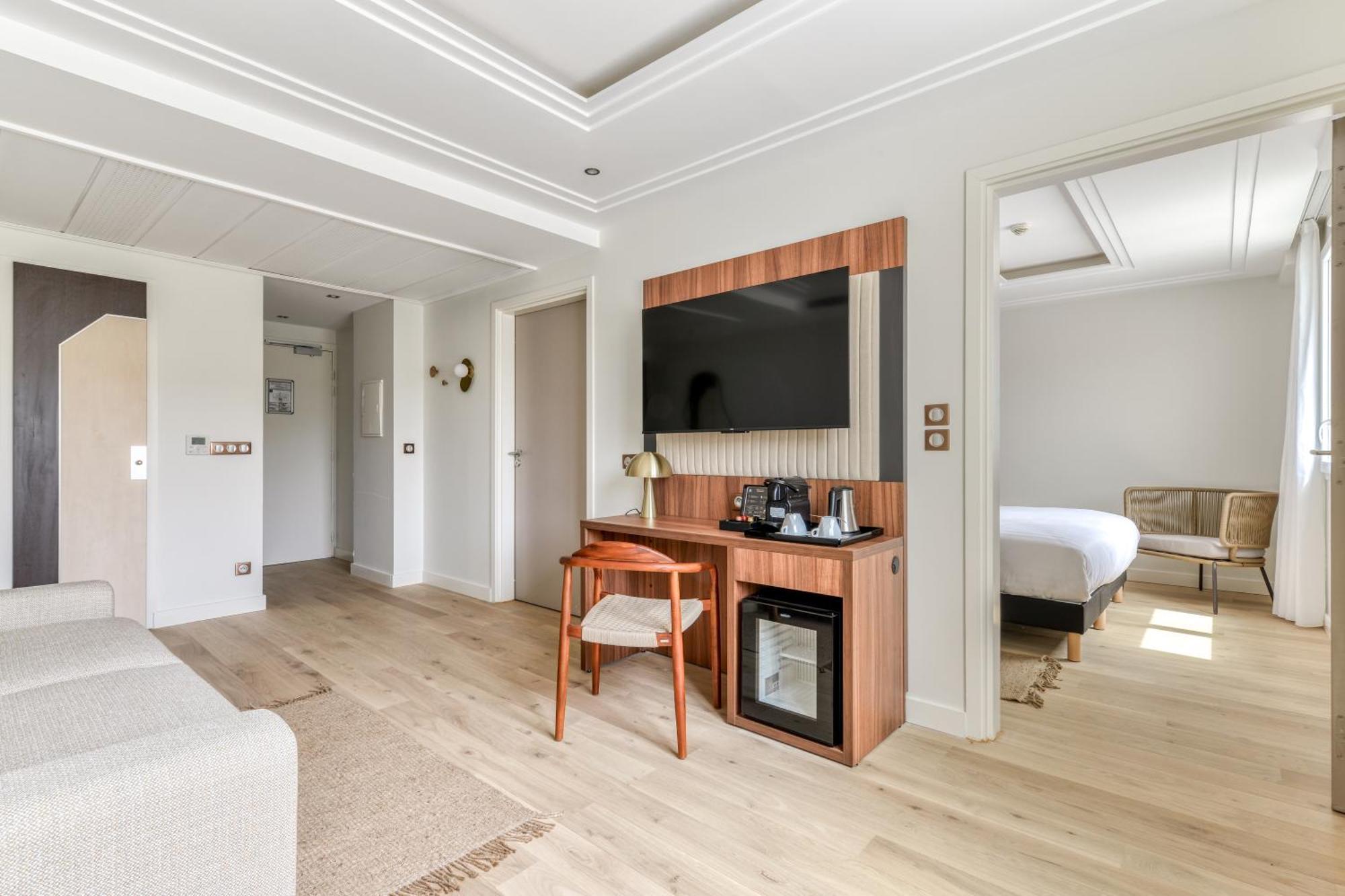 Zenitude Hotel La Valadiere, Ascend Hotel Collection Juvignac Εξωτερικό φωτογραφία