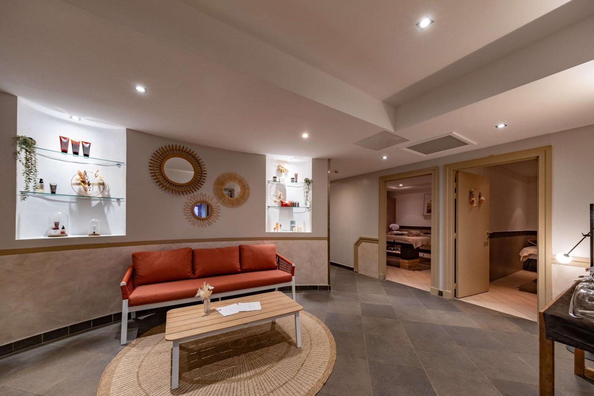 Zenitude Hotel La Valadiere, Ascend Hotel Collection Juvignac Εξωτερικό φωτογραφία