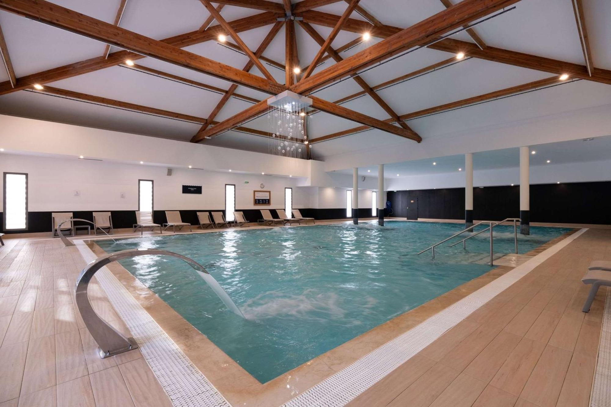 Zenitude Hotel La Valadiere, Ascend Hotel Collection Juvignac Εξωτερικό φωτογραφία