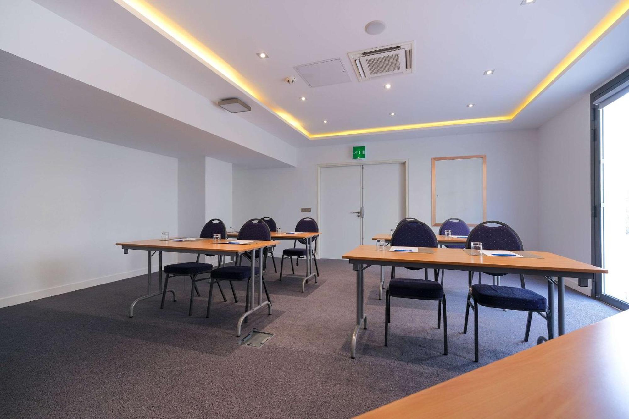 Zenitude Hotel La Valadiere, Ascend Hotel Collection Juvignac Εξωτερικό φωτογραφία