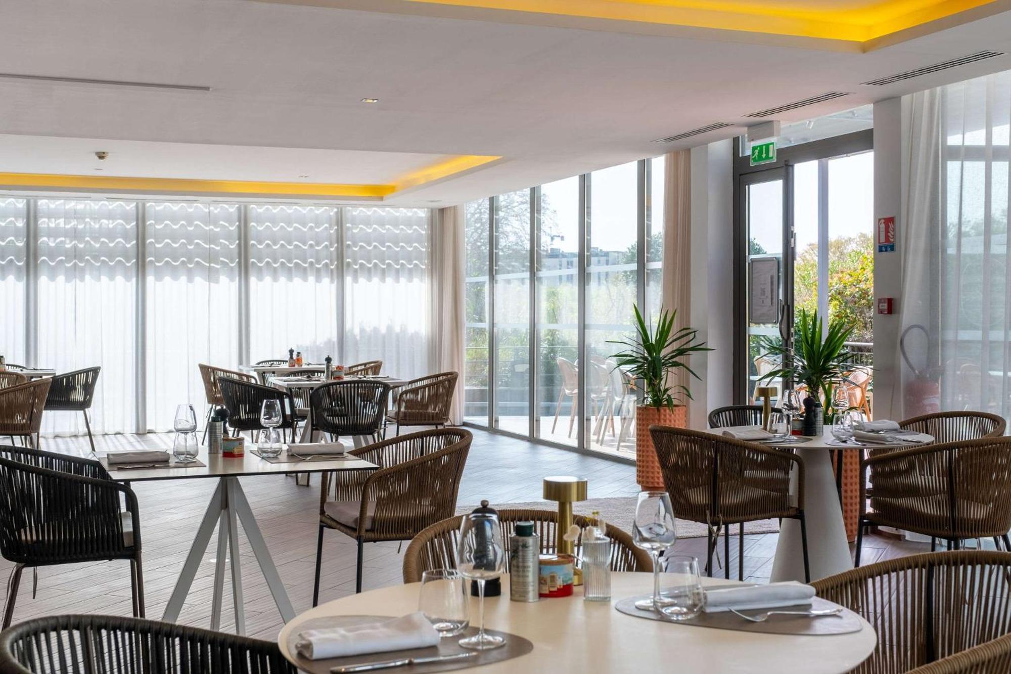 Zenitude Hotel La Valadiere, Ascend Hotel Collection Juvignac Εξωτερικό φωτογραφία